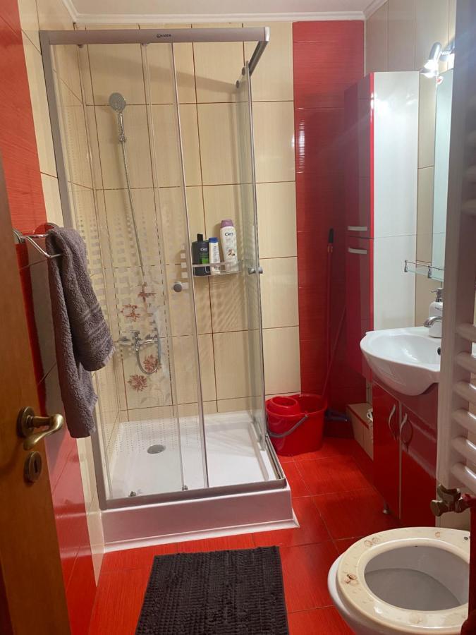 Apartament Regim Hotelier Oradea Eksteriør billede