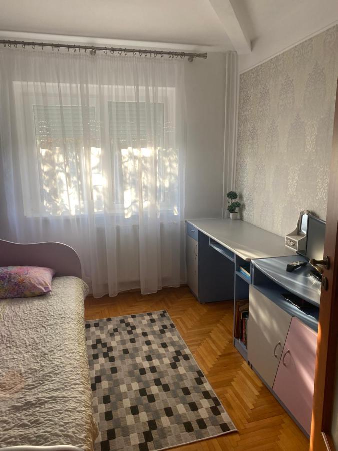 Apartament Regim Hotelier Oradea Eksteriør billede